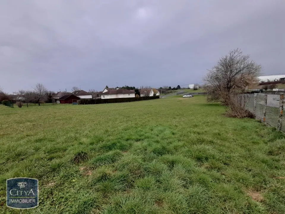 Terrain à Châteauroux — photo 2