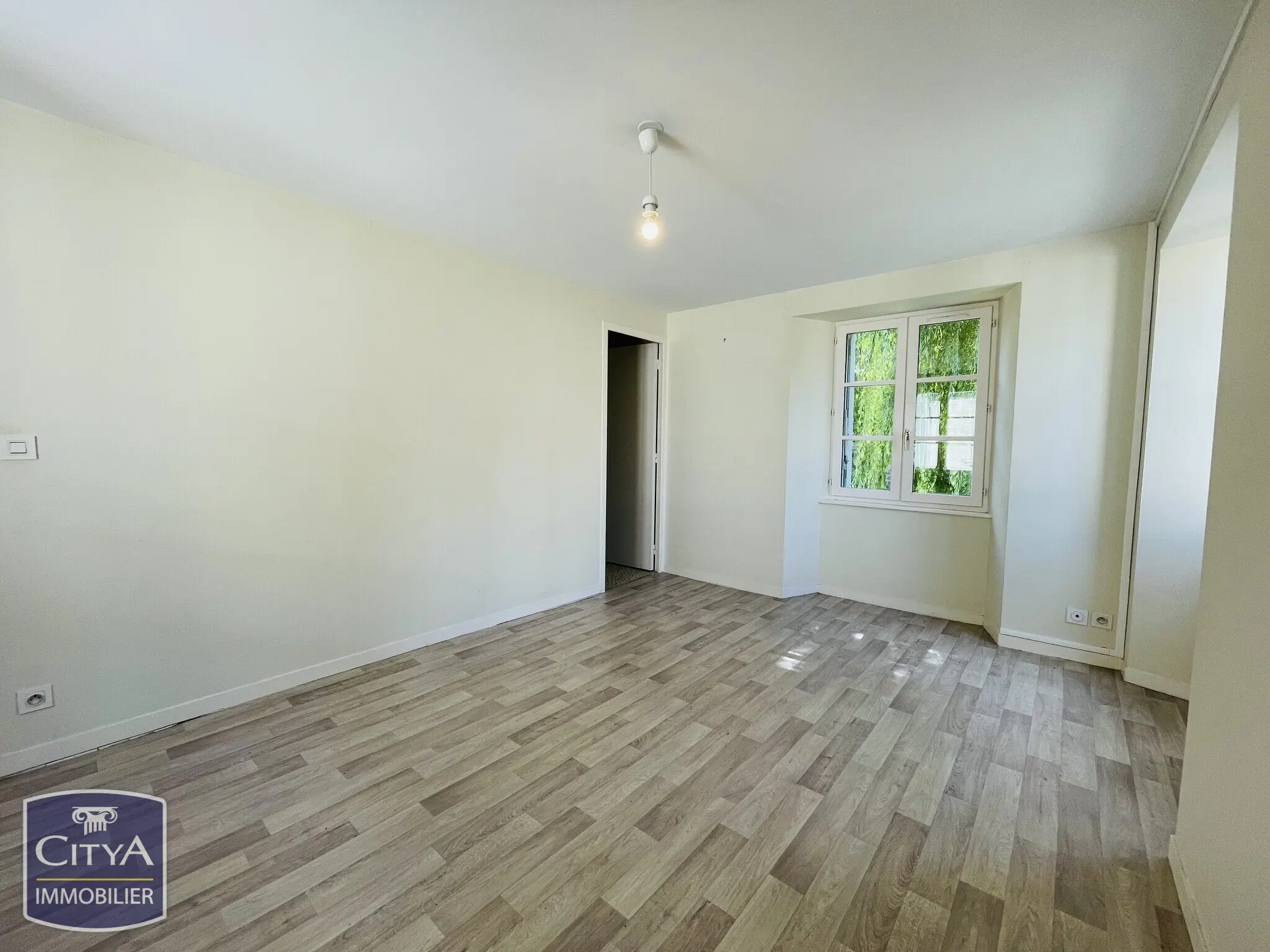 Immeuble à Châteauroux — photo 14