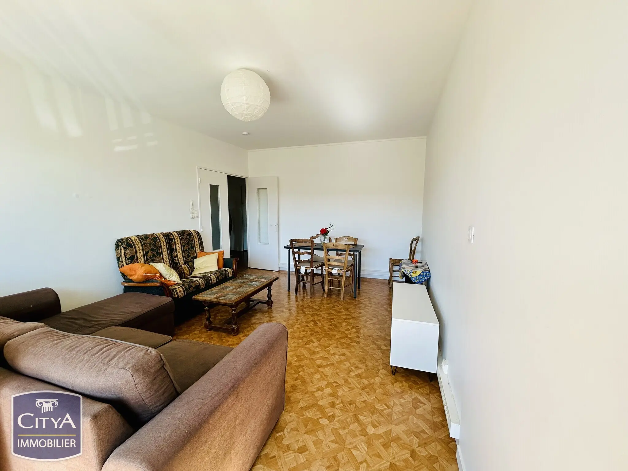 Appartement 5 pièces à Châteauroux — photo 3