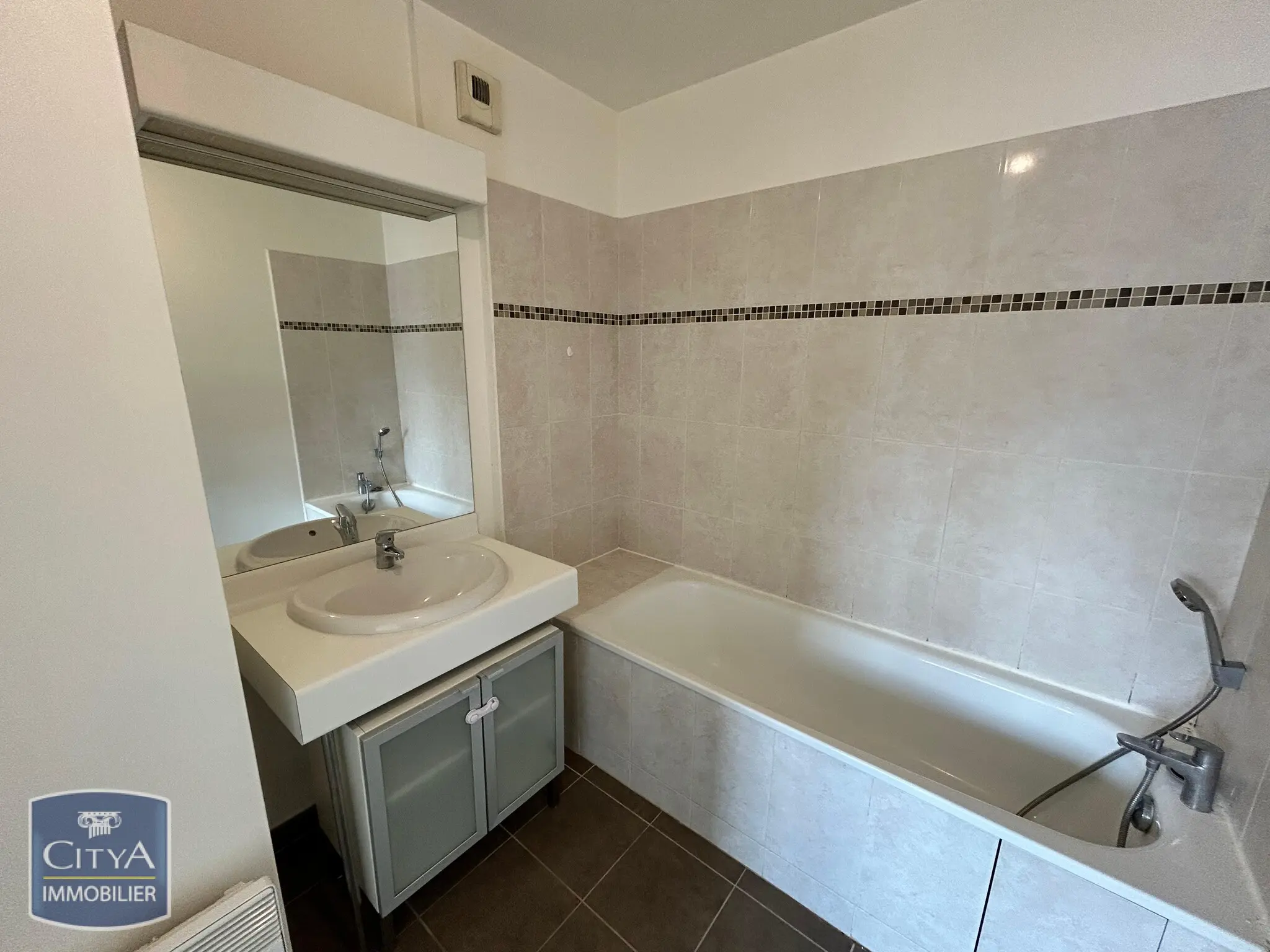 Appartement 2 pièces à Corbeil-Essonnes — photo 17