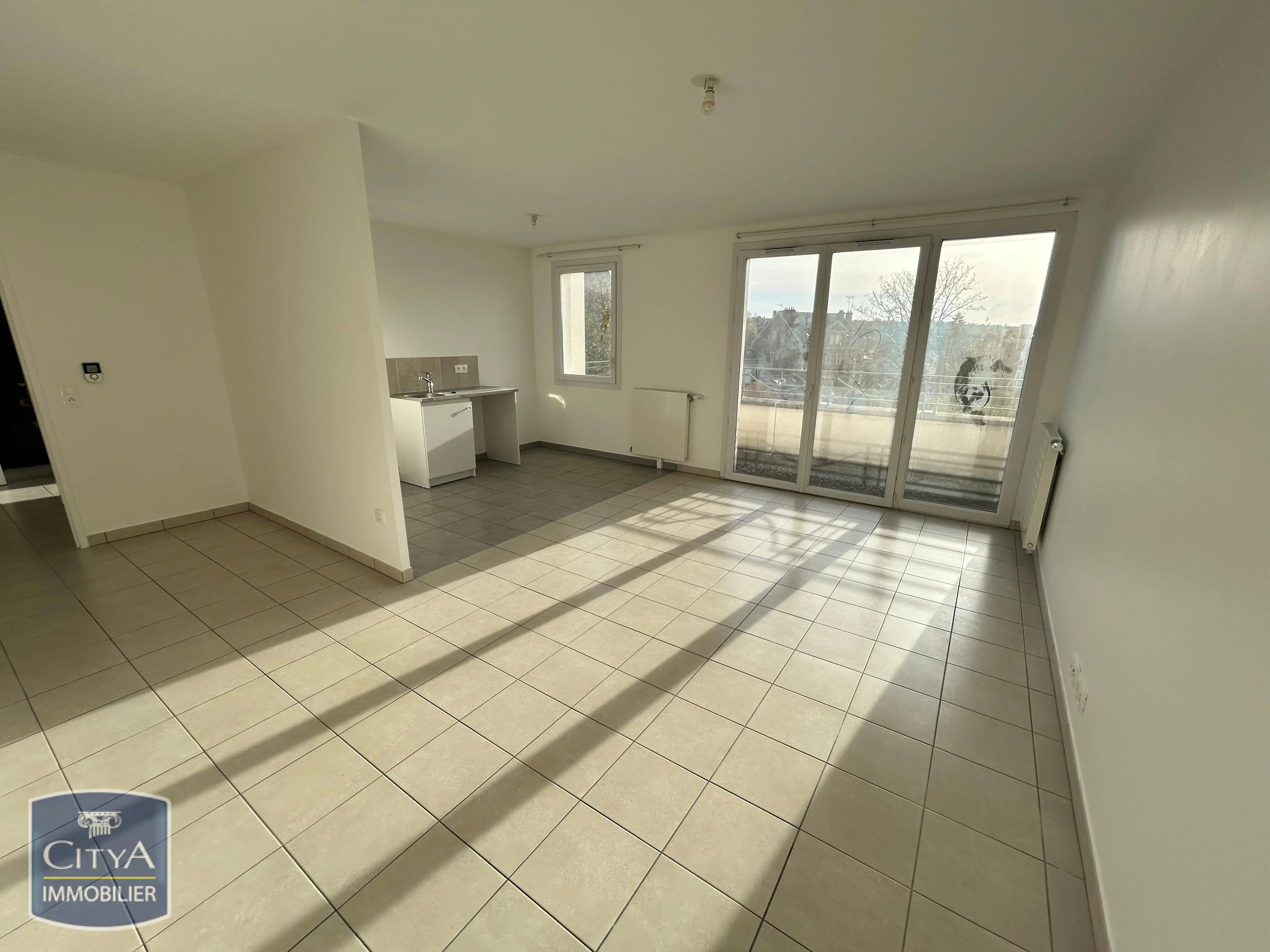 Appartement 3 pièces à Corbeil-Essonnes — photo 2
