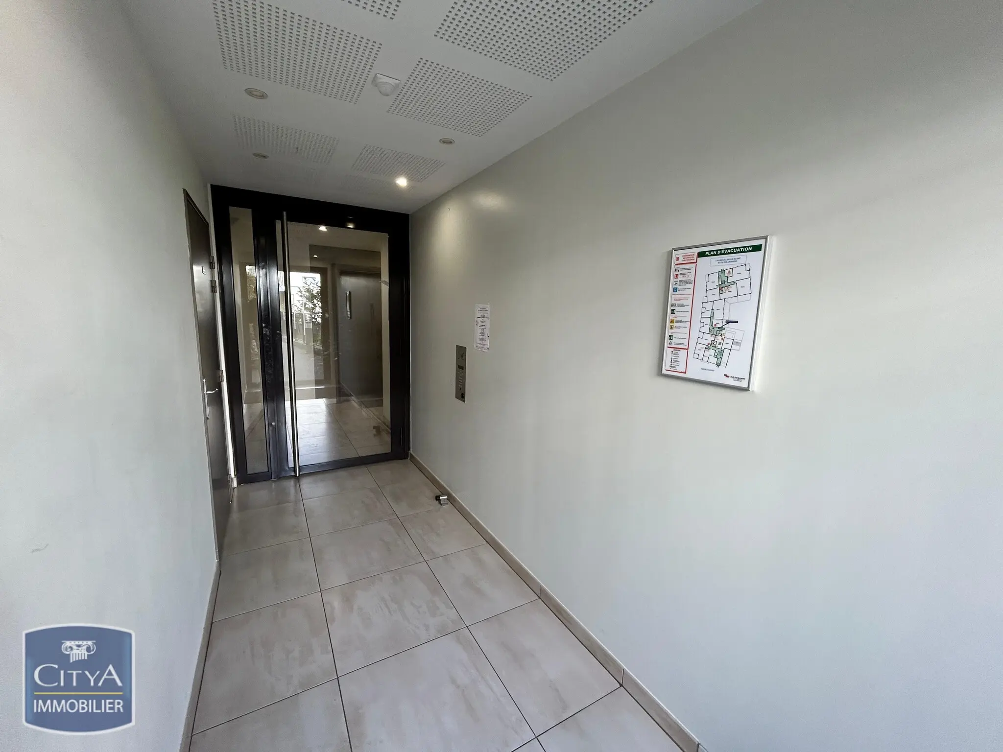 Appartement 2 pièces à Ris-Orangis — photo 5