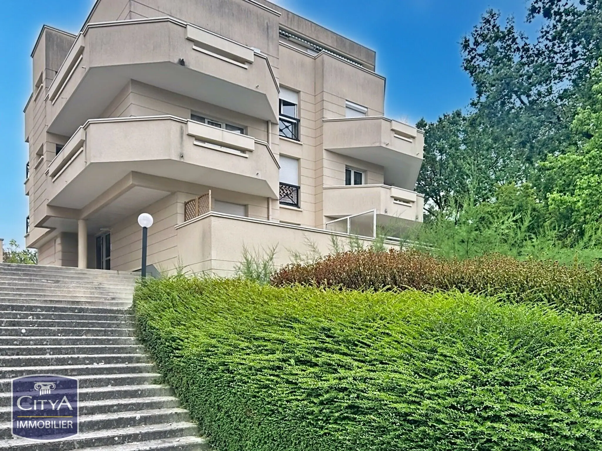 Appartement 1 pièces à Évry-Courcouronnes — photo 2