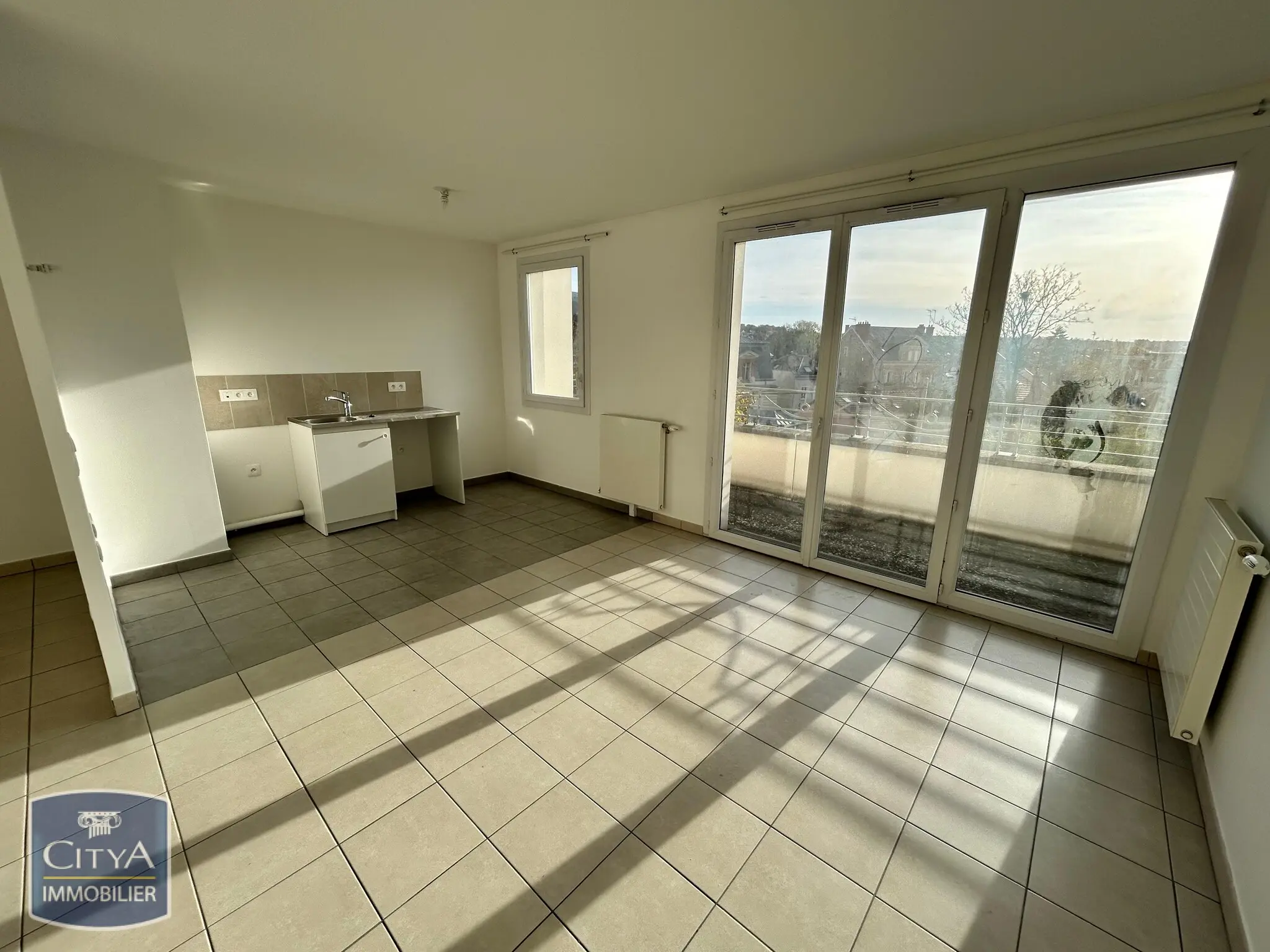 Appartement 3 pièces à Corbeil-Essonnes — photo 3