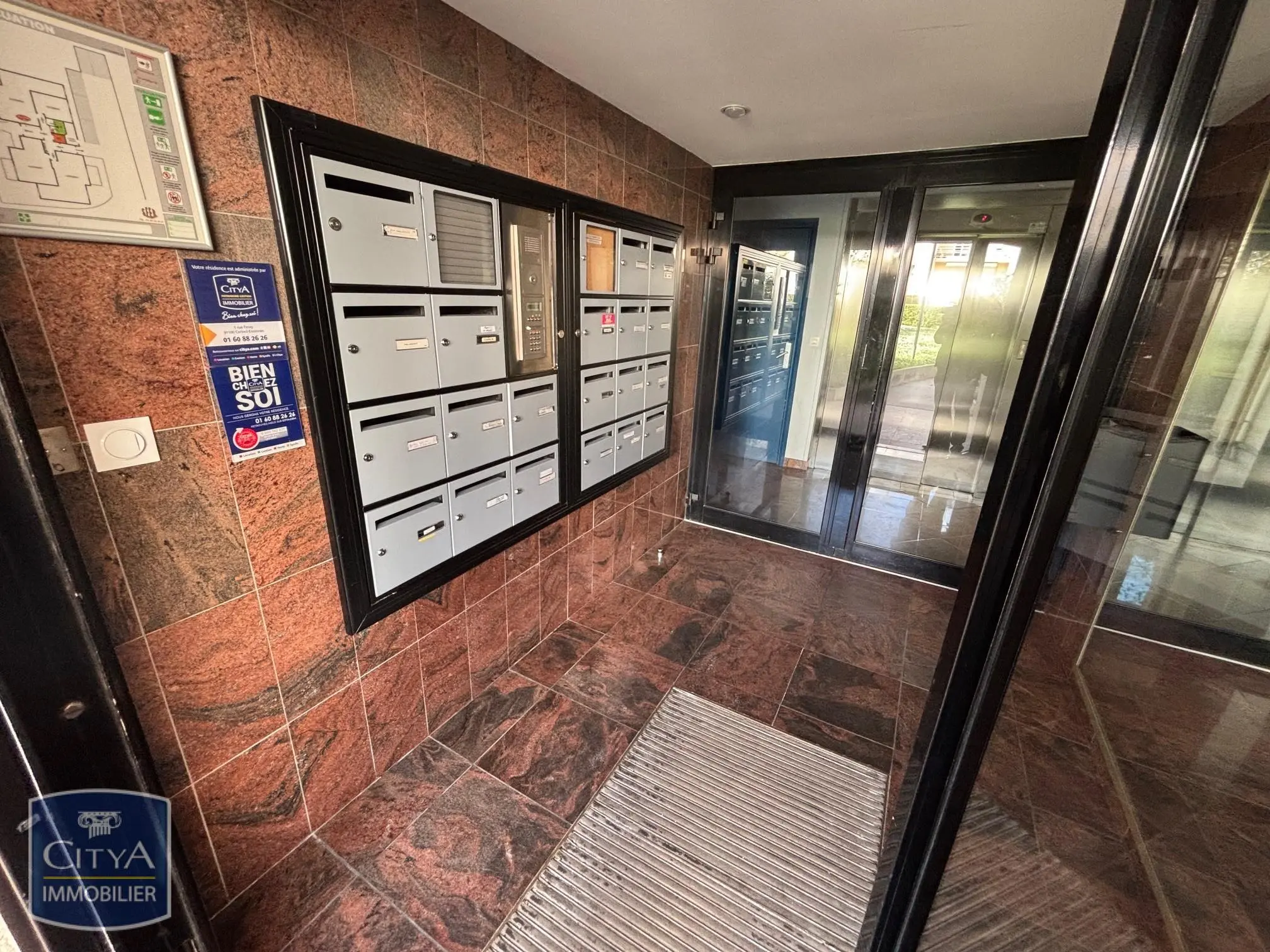 Appartement 4 pièces à Corbeil-Essonnes — photo 9