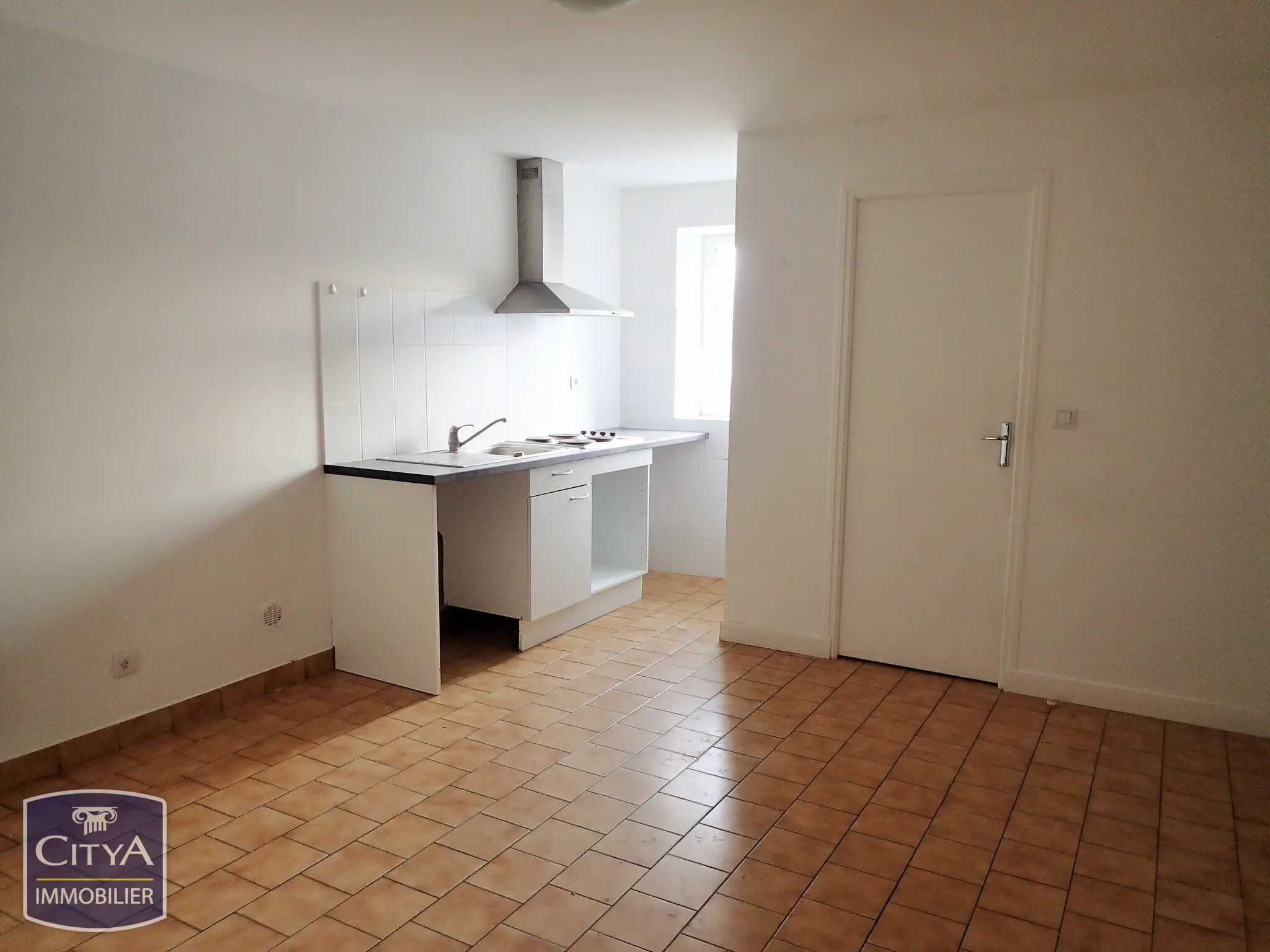 Immeuble à Corbeil-Essonnes — photo 8