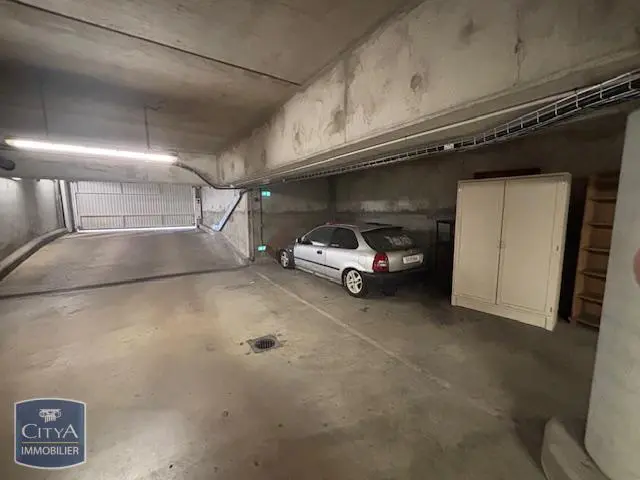Parking à Corbeil-Essonnes — photo 4