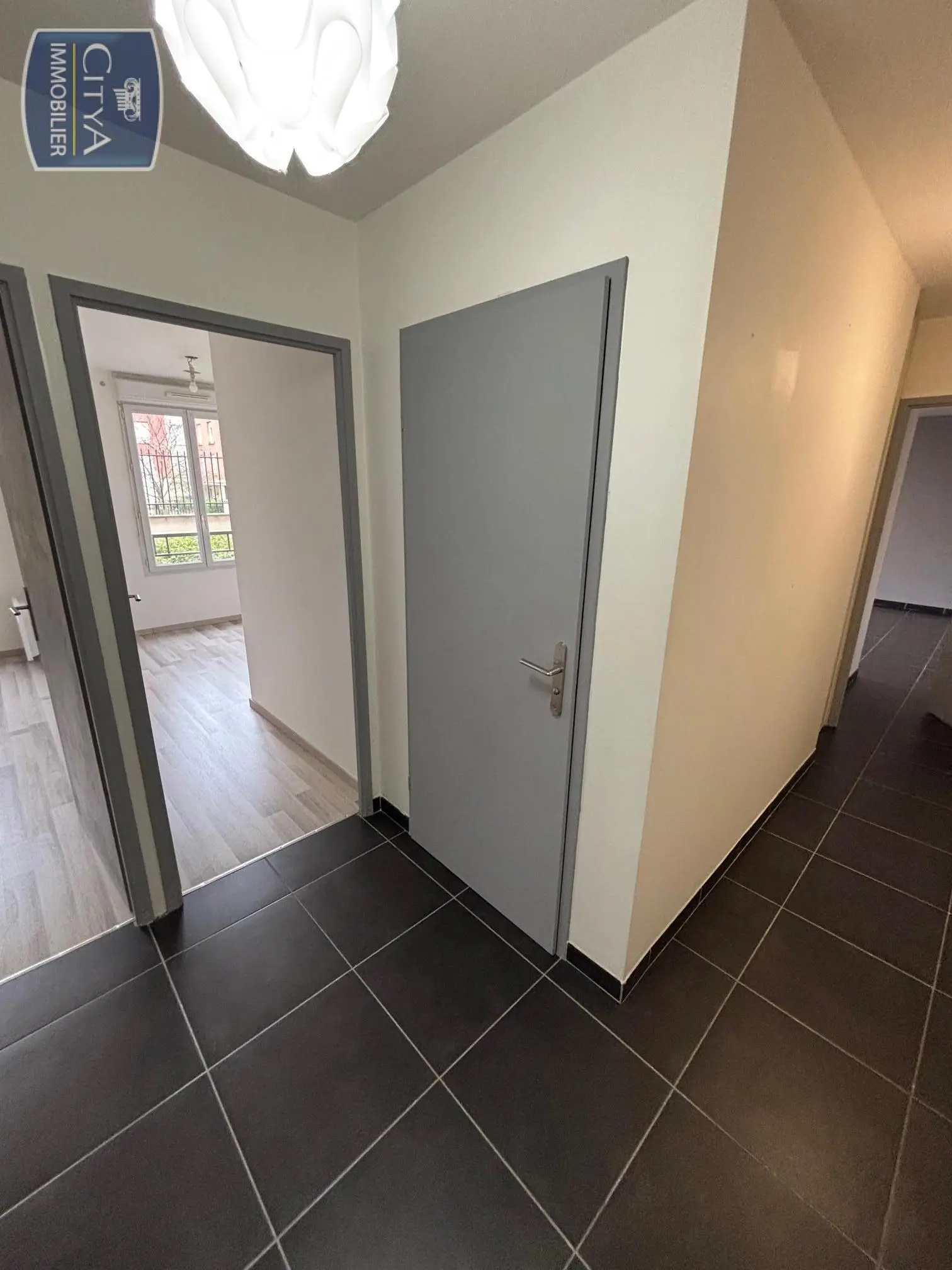Appartement 3 pièces à Corbeil-Essonnes — photo 4