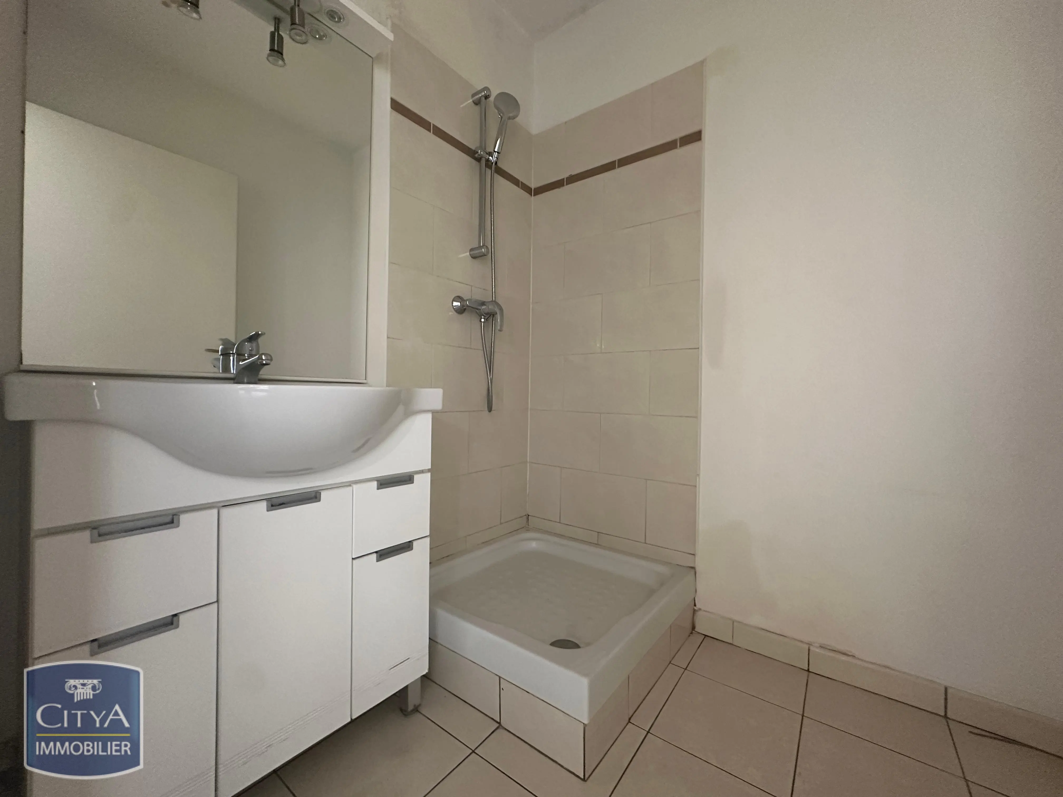 Appartement 3 pièces à Corbeil-Essonnes — photo 8