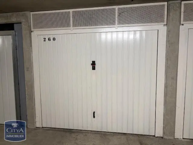 Parking à Corbeil-Essonnes — photo 3