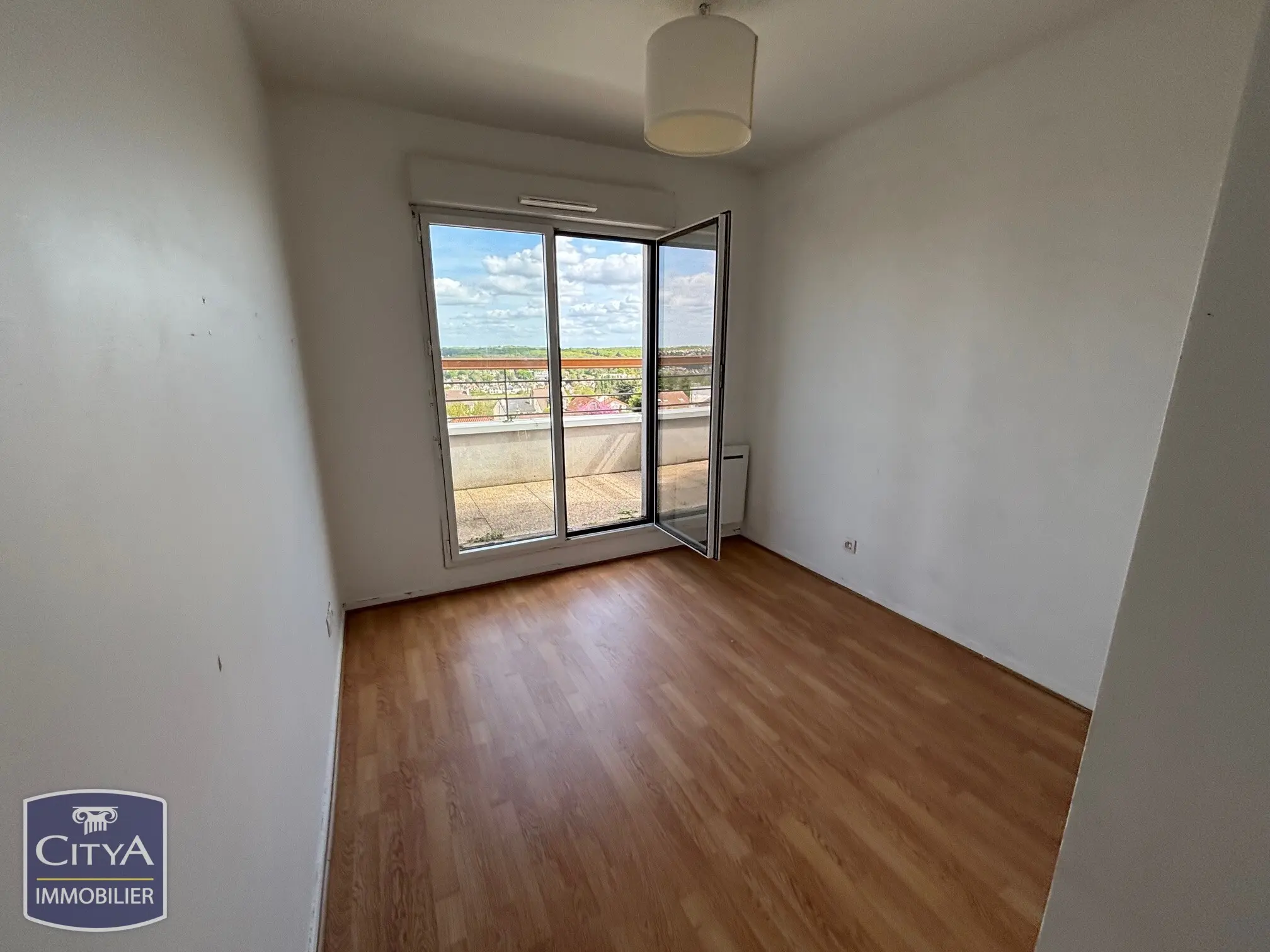 Appartement 4 pièces à Corbeil-Essonnes — photo 8