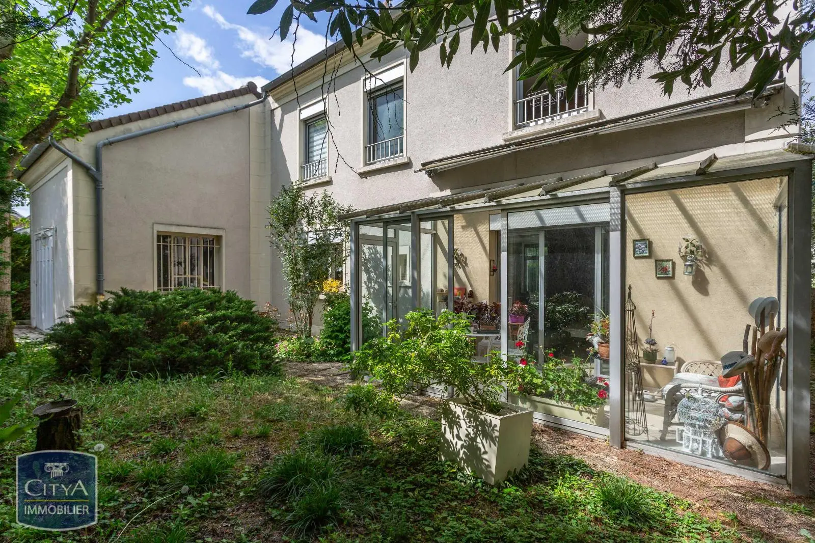 Maison 8 pièces 213m²