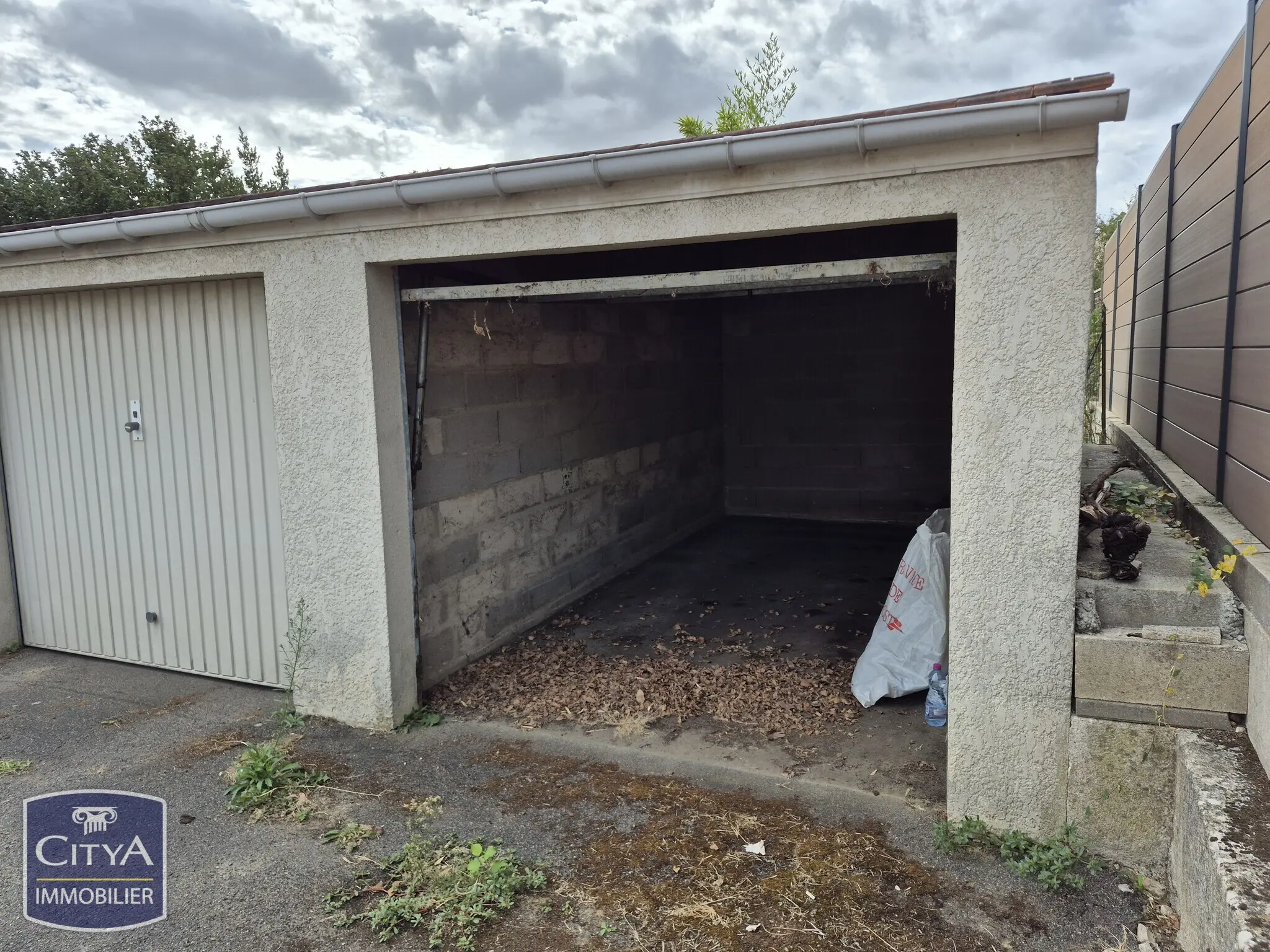 Parking à Leuville-sur-Orge — photo 2