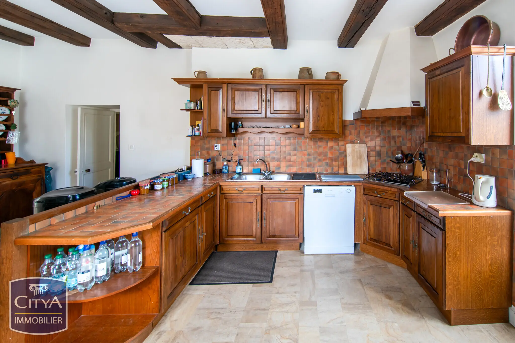 Maison 10 pièces à La Villedieu-du-Clain — photo 10