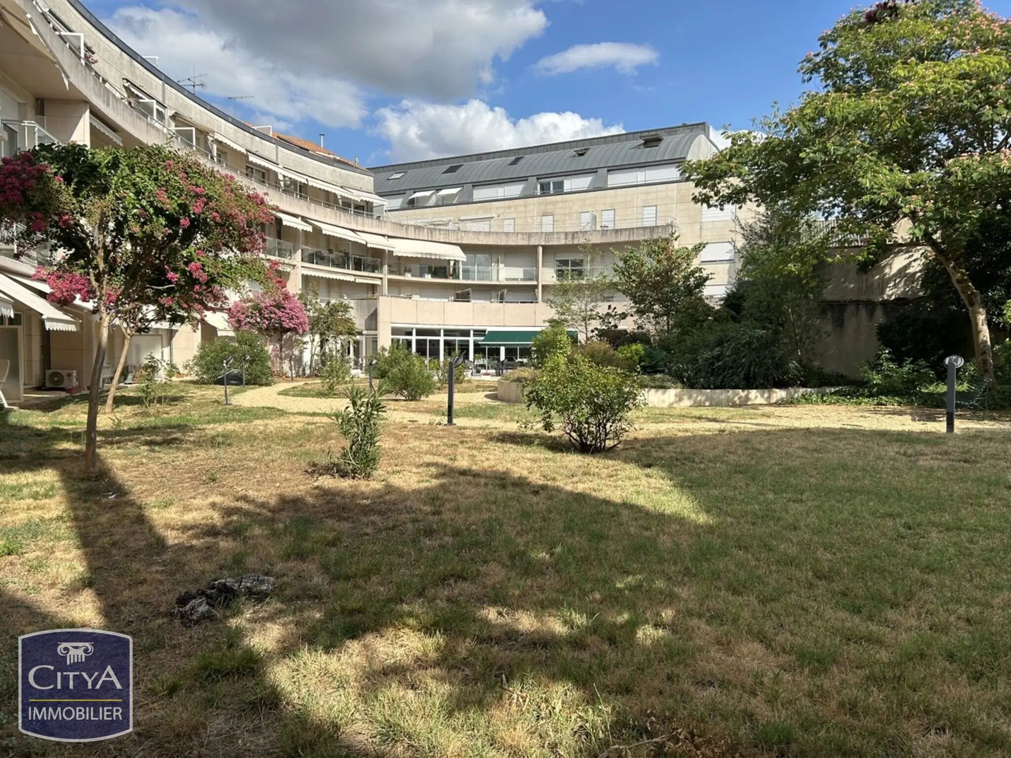 Appartement 1 pièces 27.7m²