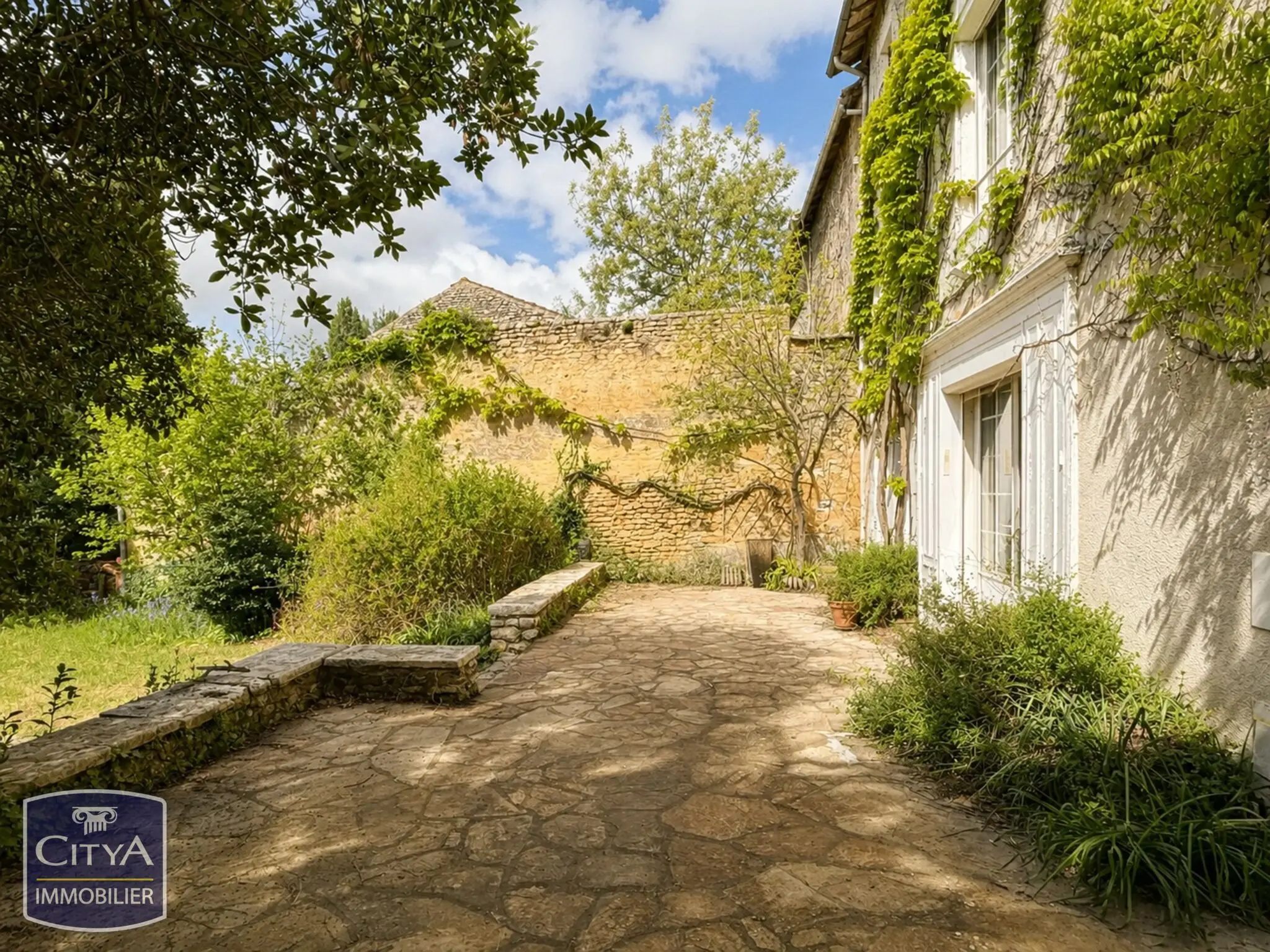 Maison 11 pièces à Vouillé — photo 2
