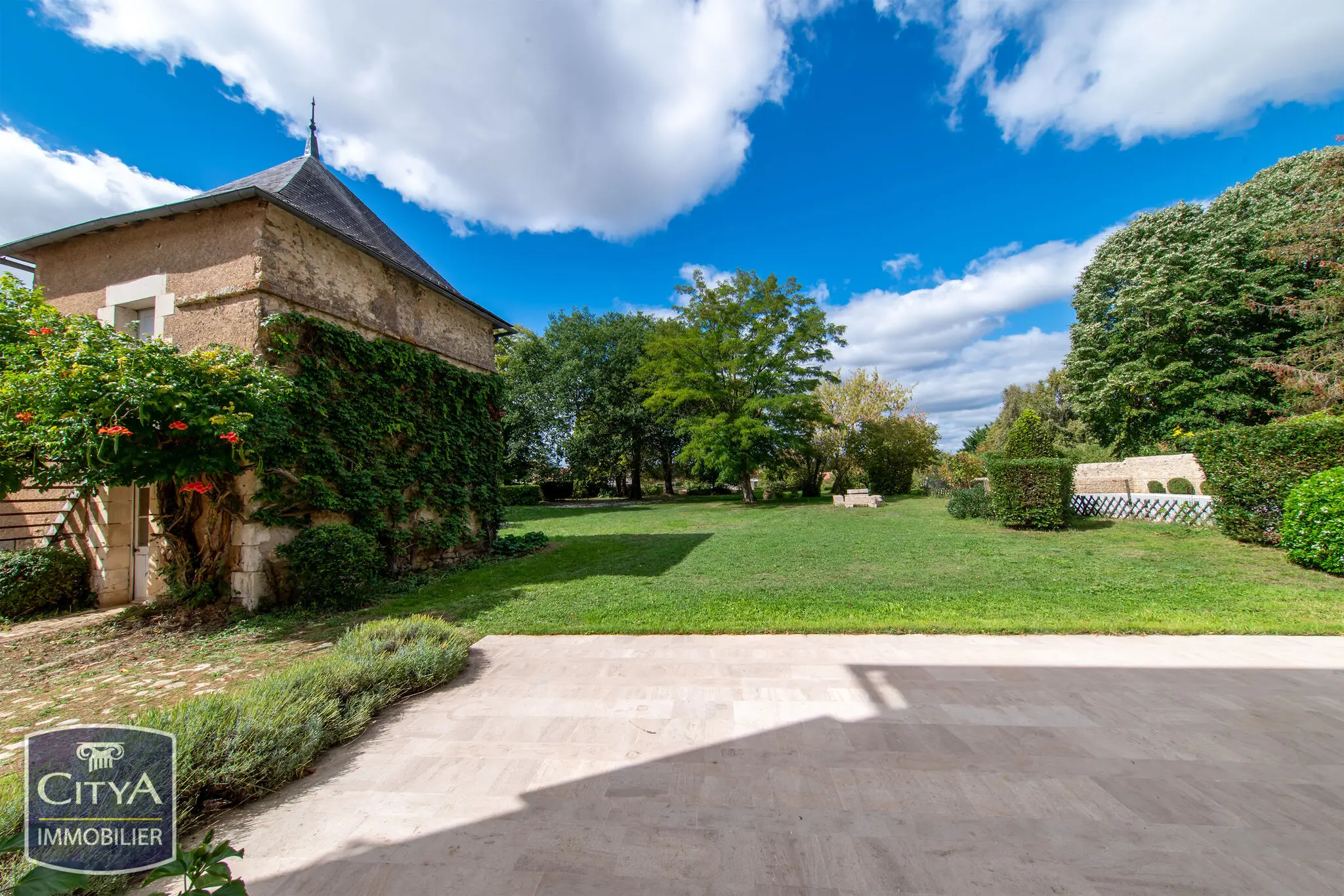 Maison 10 pièces à La Villedieu-du-Clain — photo 7