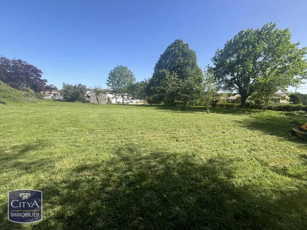 Terrain à Nieuil-l'Espoir — photo 6