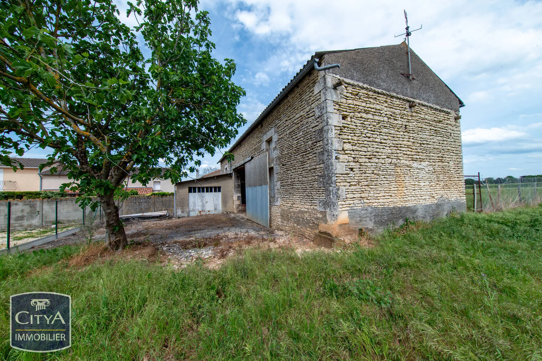 Maison 1 pièces à Neuville-de-Poitou — photo 4