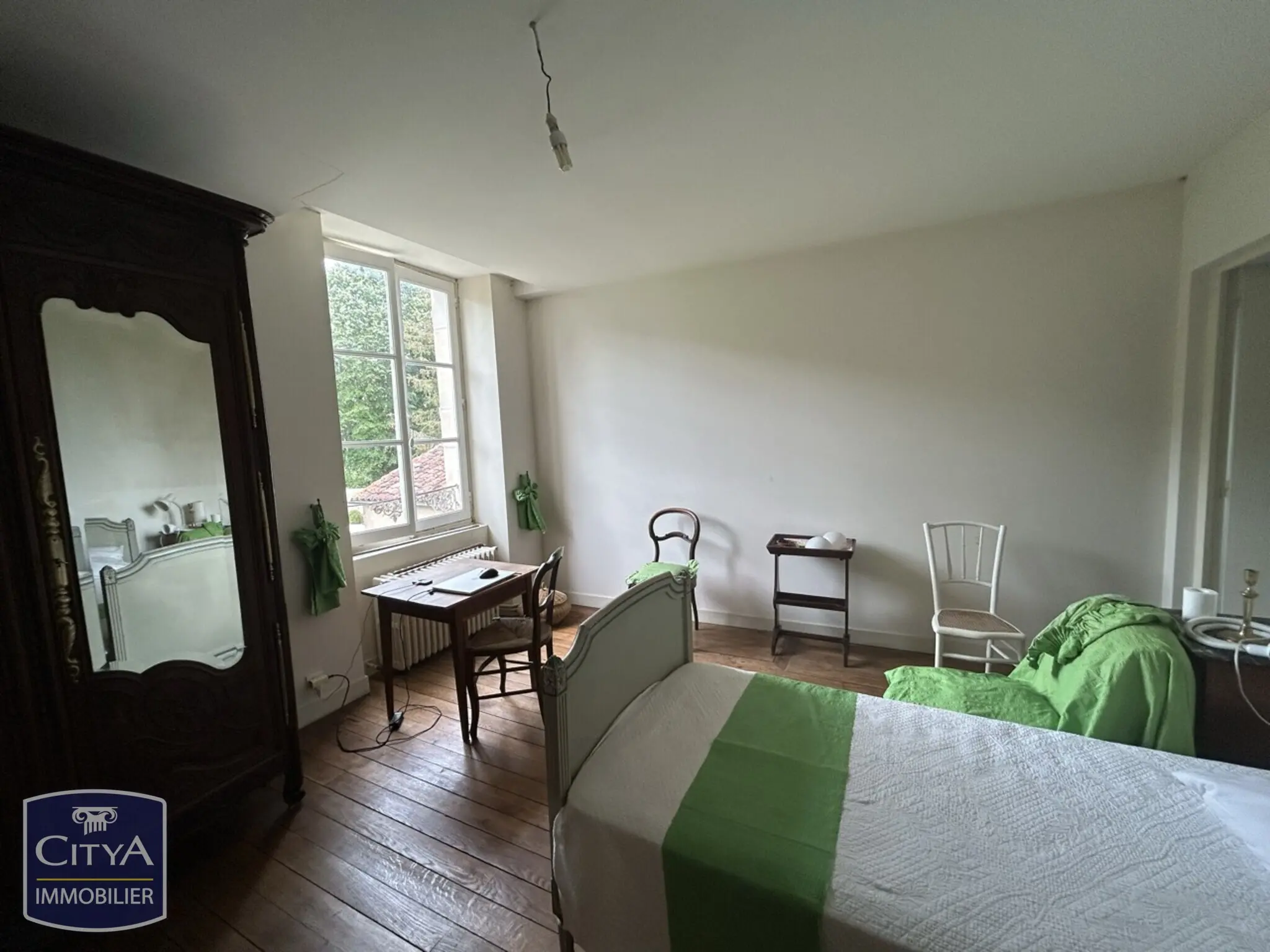 Maison 10 pièces à La Villedieu-du-Clain — photo 14