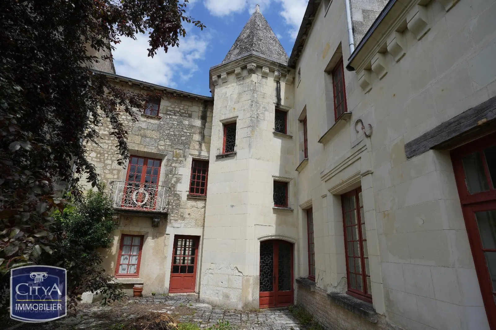 Maison 12 pièces 470m²