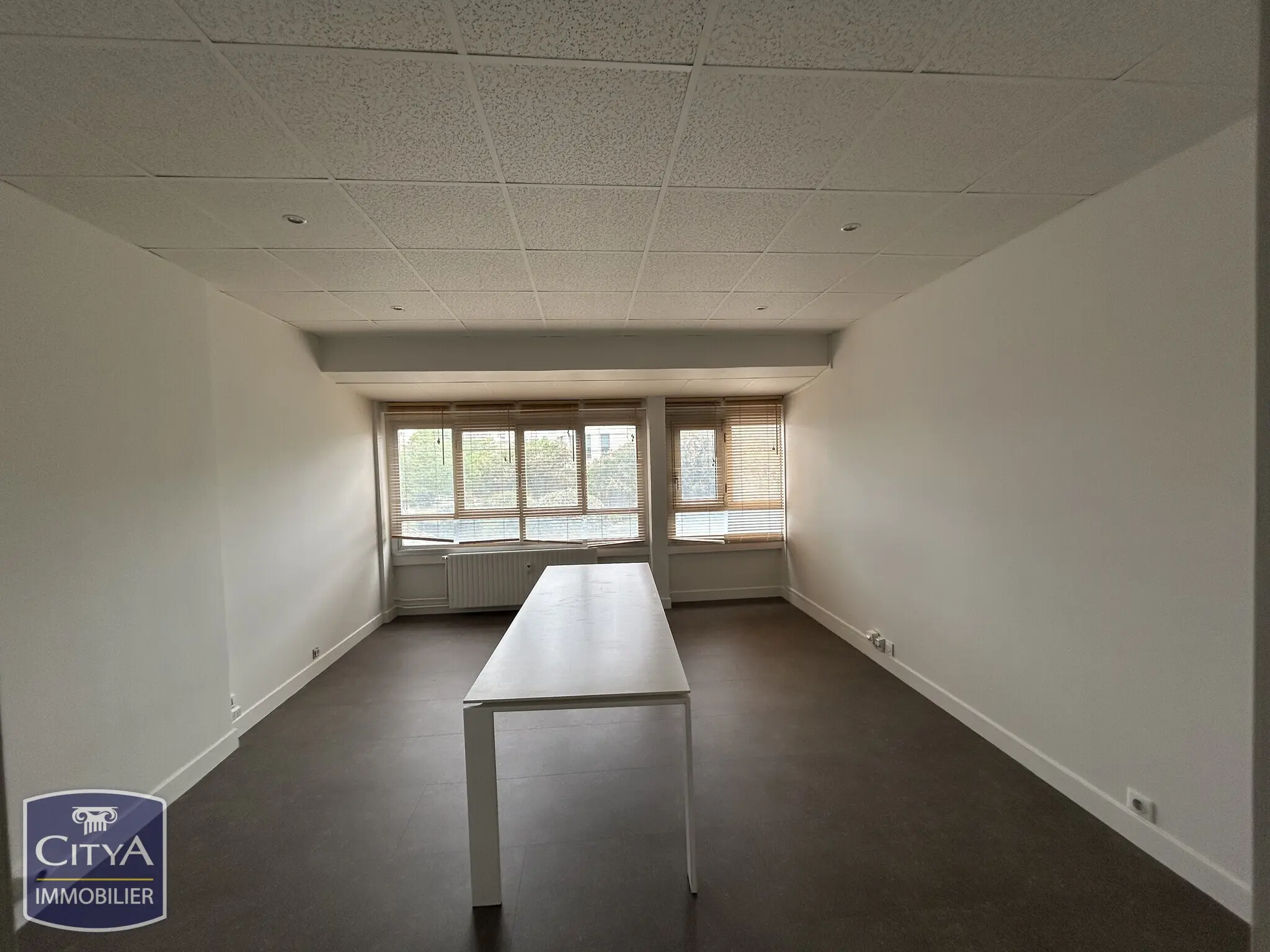 Local commercial à Nanterre — photo 4