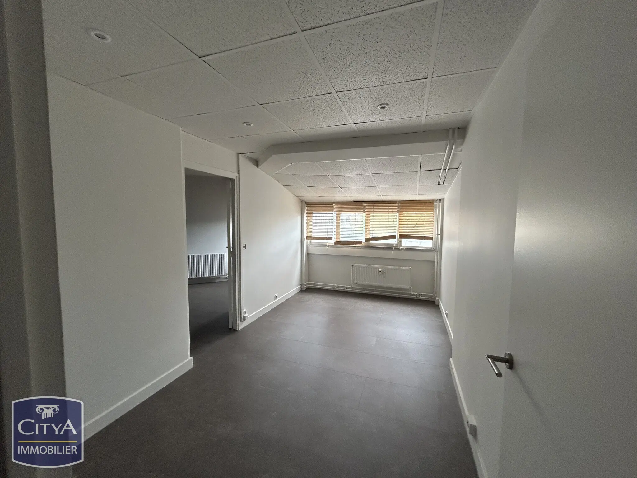 Local commercial à Nanterre — photo 10