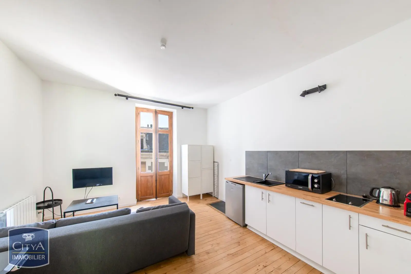 Immeuble à Poitiers — photo 4